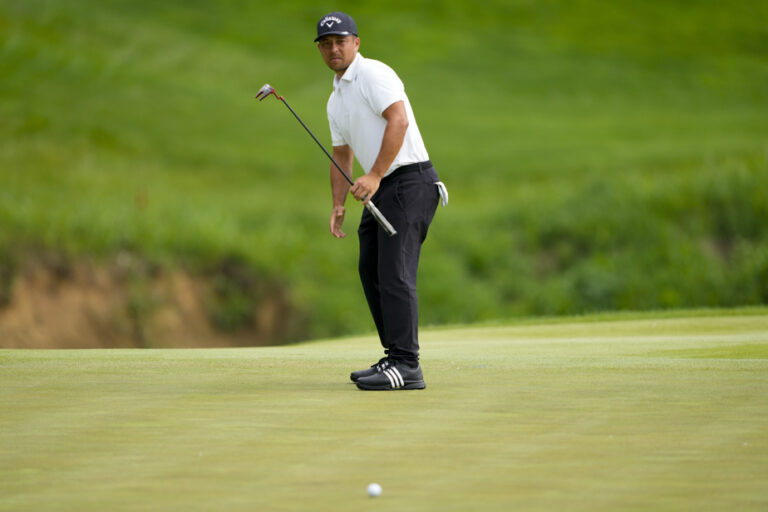 PGA Championship |  Xander Schauffele sets record and takes lead