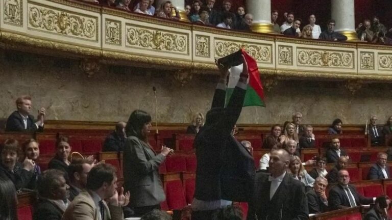 Palestinian flag brandished at the National Assembly: high tension in the hemicycle