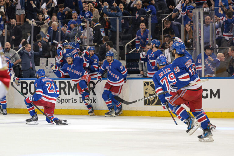 Panthers 1 – Rangers 2 (P) |  Rangers level the series