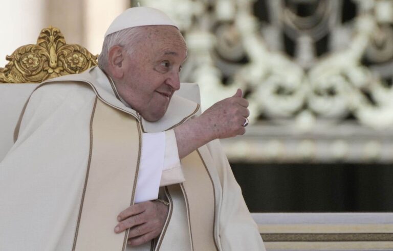 Pope Francis apologizes after using offensive term for homosexuals