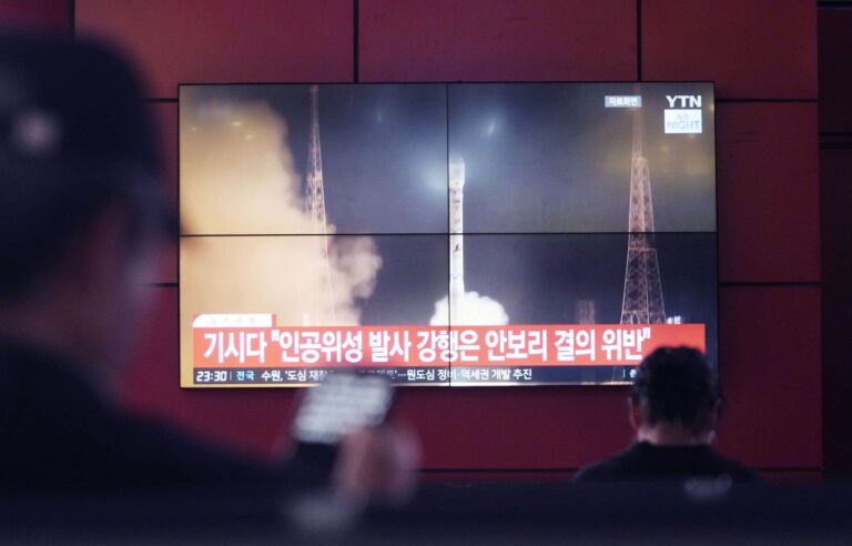 Pyongyang announces mid-flight explosion of spy satellite