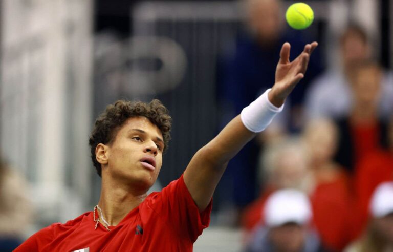 Quebecers Gabriel Diallo, Félix Auger-Aliassime and Leylah Annie Fernandez in the main draws in Paris