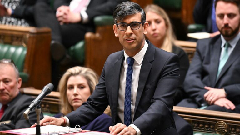 Rishi Sunak issues formal apology after report blaming several governments