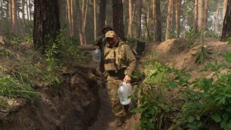 Russian troops continue their offensive on Kharkiv