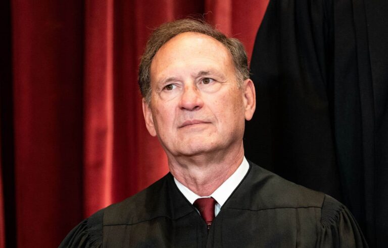 Samuel Alito refuses to recuse himself after displaying Trumpist flags at his residences