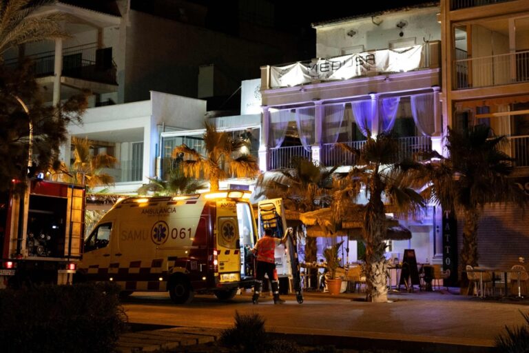 Spain |  Four dead and around twenty injured in restaurant collapse