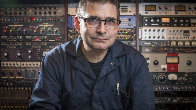 Steve Albini, rock producer for Nirvana, the Pixies and PJ Harvey, dies at 61