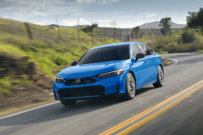 The Honda Civic officially returns to hybrid