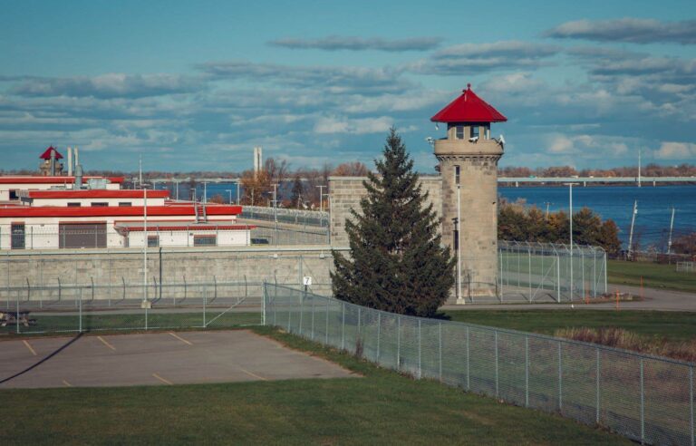 The Sûreté du Québec is looking for Yacine Zouaoui, escaped from a detention center in Laval