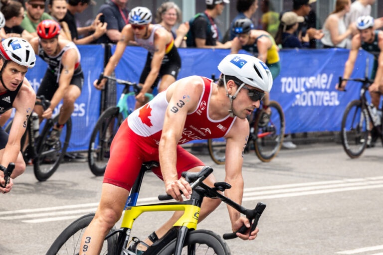 Triathlon |  Quebecers Charles Paquet and Emy Legault will go to their first Olympics