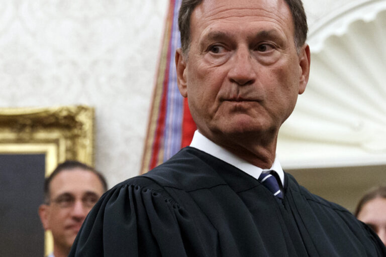 US Supreme Court |  New controversy for Justice Alito around a Trumpist flag