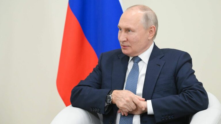 Vladimir Putin implies he will not respect the Olympic truce