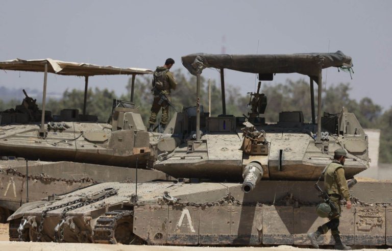 War with Hamas: Israel deploys tanks in Rafah and sends a delegation to Cairo