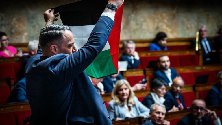 Palestinian flag in the National Assembly, demonstrations for Gaza… The strategy of France Insoumise worries all the way to the top of the State