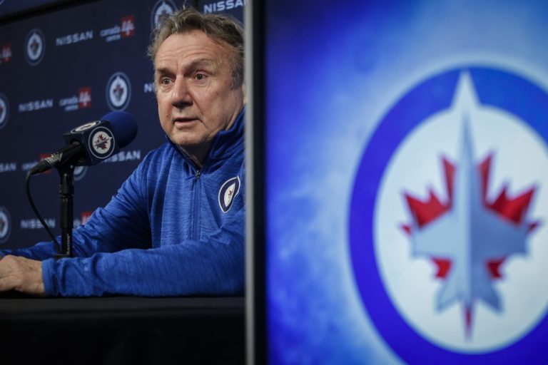 Winnipeg Jets |  Head coach Rick Bowness retires