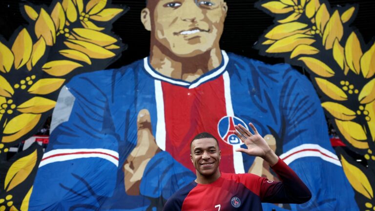 a tifo, a goal, but a defeat and no tribute from PSG… One last one at the Park with a taste of unfinished business