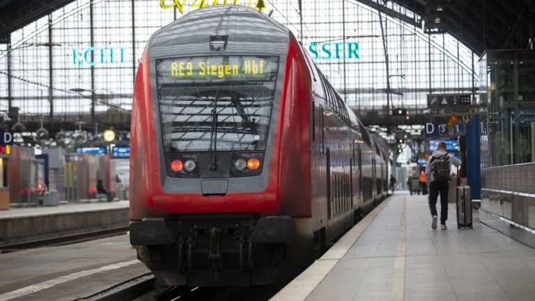 for its first anniversary, the “Deutschlandticket” did not fulfill all its objectives