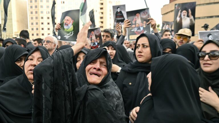 in Iran, the rallies after the death of Ebrahim Raïssi denounced by opponents