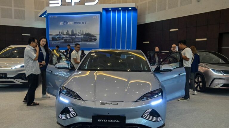 the Chinese manufacturer BYD is preparing the autonomous plug-in hybrid car over 2,000 kilometers