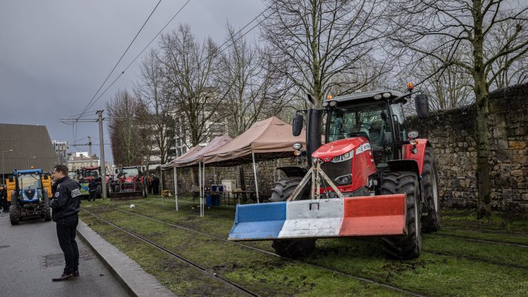 the Rural Coordination denounces, at the end of the meeting at the Élysée, “the confinement of Emmanuel Macron in a logic of free trade”