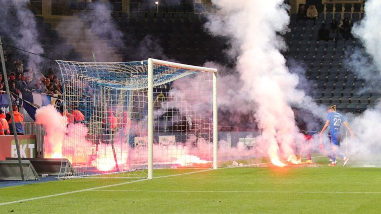 the Troyes-Valenciennes match definitively stopped due to smoke jets