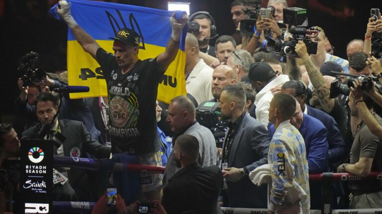 when Ukraine uses the coronation of Oleksandr Usyk to stir the patriotic spirit