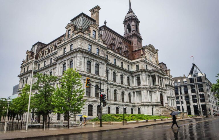 Montreal City Hall reopens its doors after five years of major work