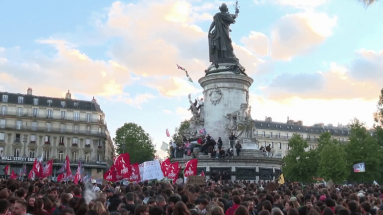 21,000 police and gendarmes mobilized