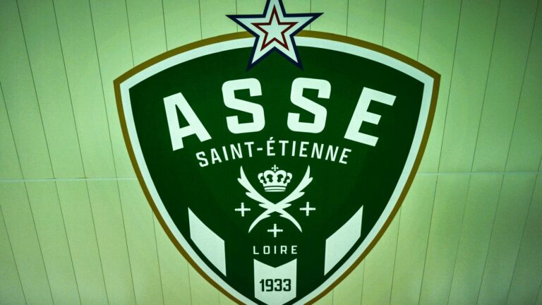 AS Saint-Etienne sold to the Canadian group Kilmer Sports Ventures the day after its return to the elite