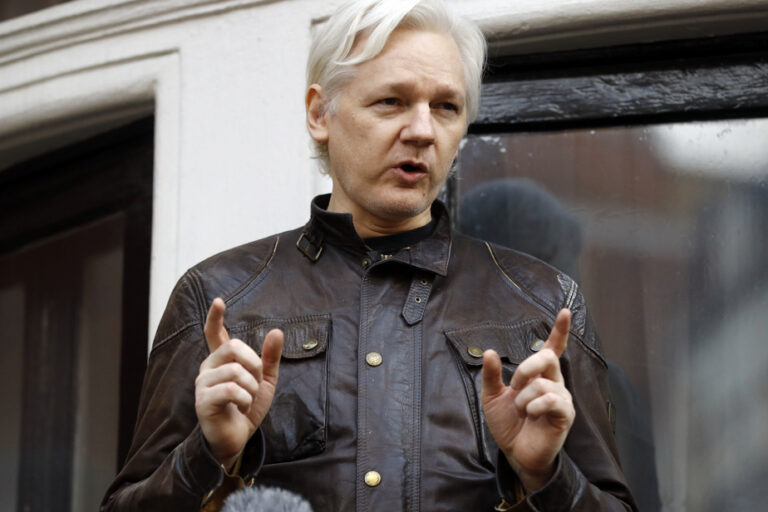 According to court documents |  Julian Assange reaches agreement with American justice and will plead guilty