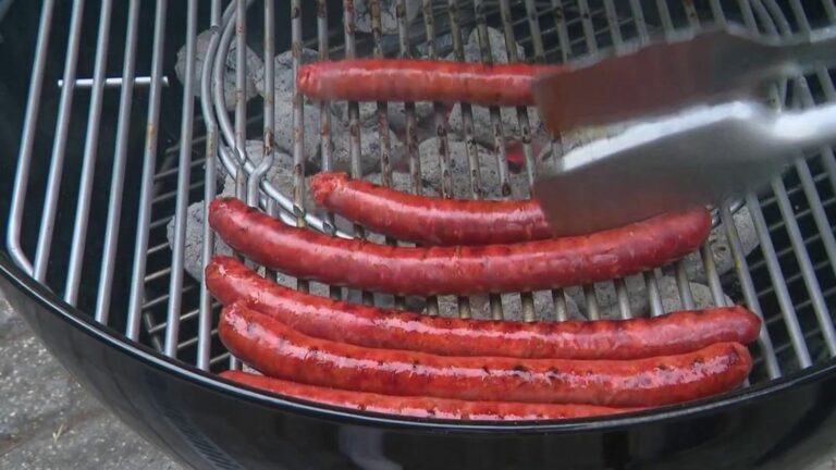 Are sausages sold in supermarkets dangerous for your health?