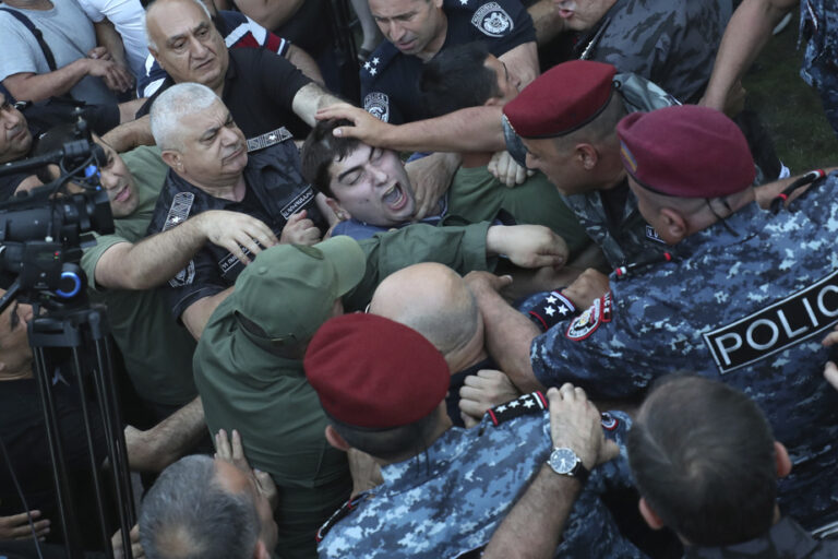 Armenia |  Dozens injured during anti-government demonstration