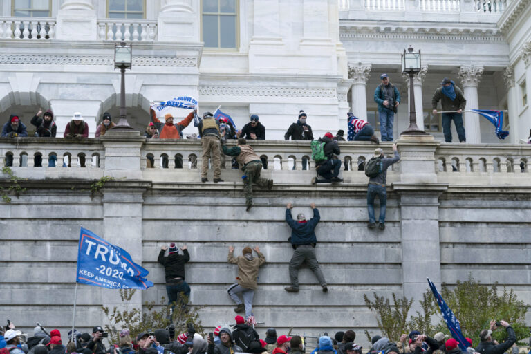 Assault on the Capitol |  Supreme Court limits obstruction charges against rioters