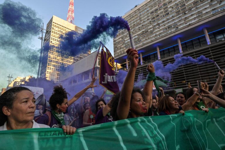 Brazil |  Demonstration against the criminalization of late abortion