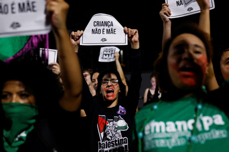 Brazil |  Demonstrations against a text aiming to criminalize abortion resulting from rape