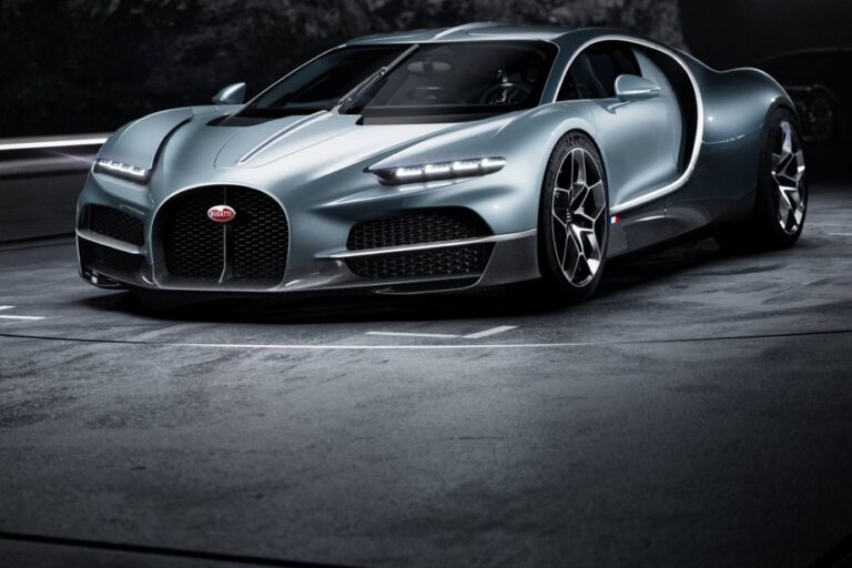 Bugatti presents its first hybrid model