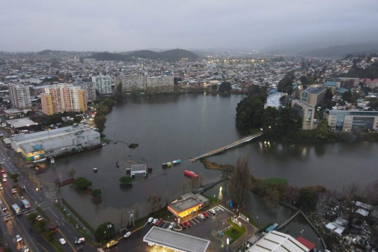 Chile |  The rain front moves towards Argentina