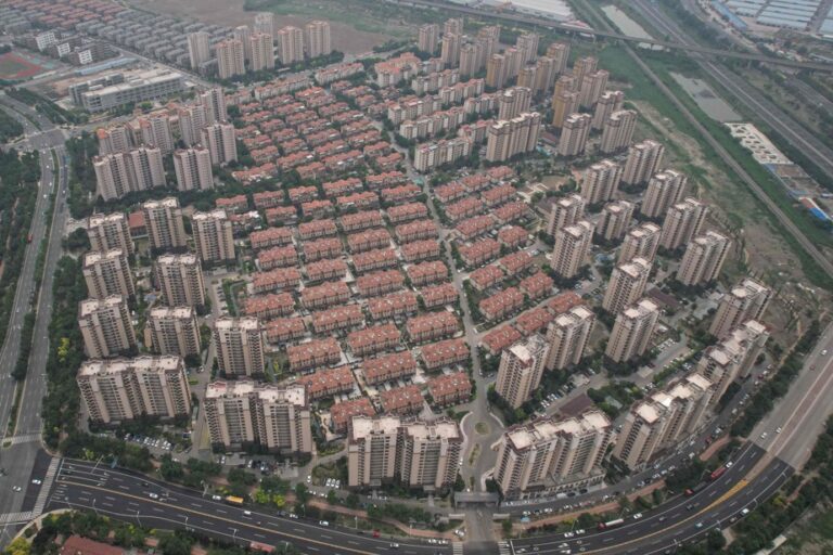 China |  Real estate and unemployment, the dark clouds of the economy