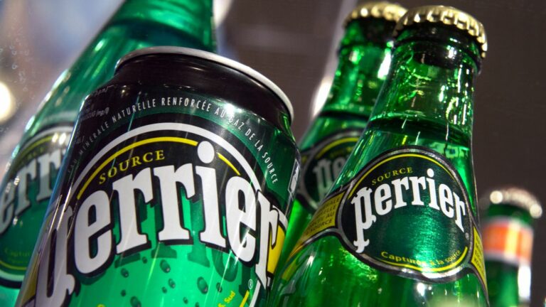 FRANCEINFO SURVEY.  After contamination of several wells, Perrier suspended production of its one-liter bottles