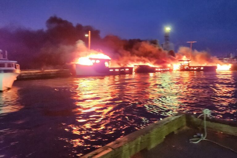 Magdalen Islands |  Five boats destroyed by flames