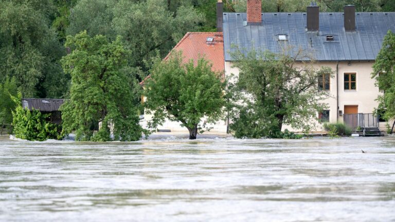 Floods kill at least five people in southern Germany