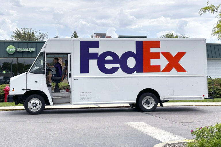 Fourth trimester |  FedEx does better than expected and sees demand pick up