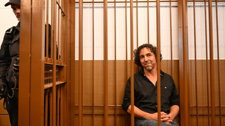 Frenchman Laurent Vinatier, suspected of espionage in Russia, is placed in pre-trial detention until August 5