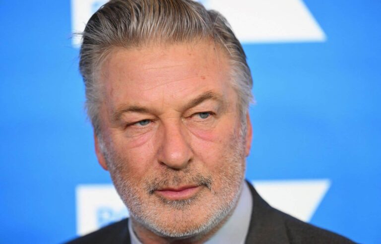 His request for dismissal refused, American actor Alec Baldwin will stand trial in July