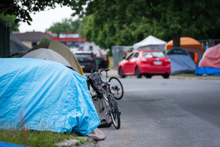 Homeless camp in Longueuil |  The shelter will be relocated, but resources are crunching