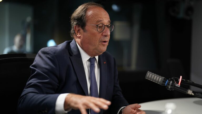 “I have no other ambition than to serve the country,” assures former President François Hollande