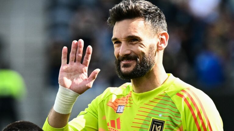 “It was really the opportunity, the right timing,” confided Hugo Lloris, who published his autobiography entitled “The world in my hands”