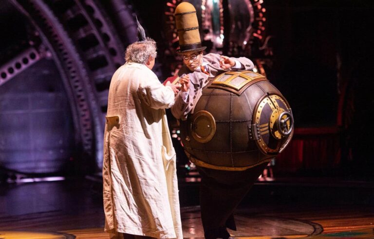 “Kurios” from Cirque du Soleil: a machine with a big heart