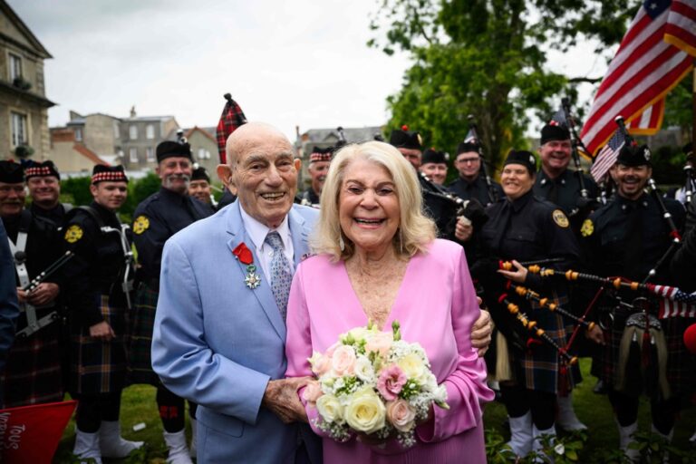 Landing beaches in Normandy |  100-year-old veteran gets married