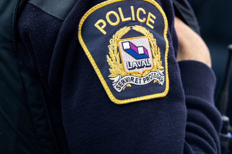 Laval |  Underage fraudster tricked seniors into giving him their debit cards